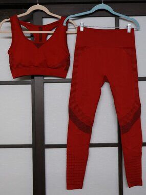 Amelia Activewear Tribeca Seamless 2 Piece Set Red Size S